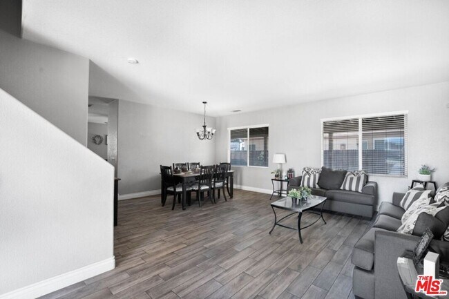 3056 Janine Ave