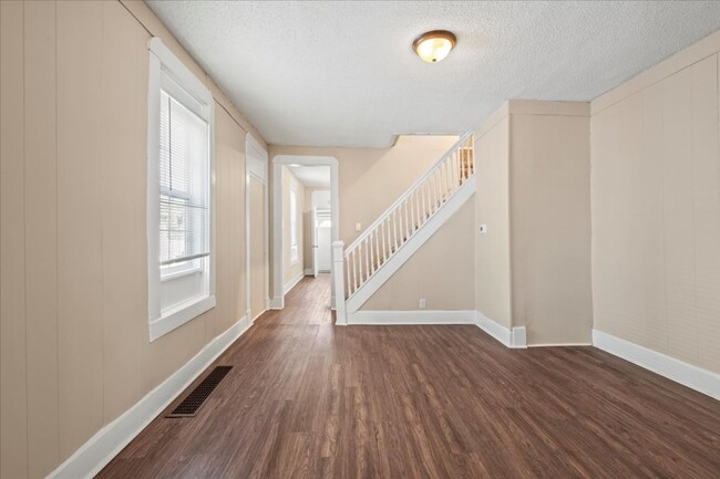 Photo - 119-119 N Grant Ave Unidad 119 N Grant Ave