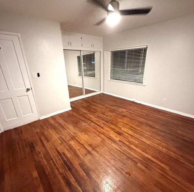 Photo - 10617 Oxnard St Unit 6