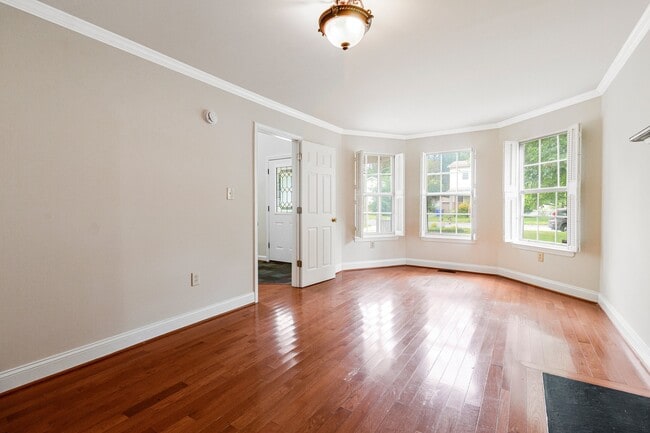 Photo - 8401 Potomac Ave