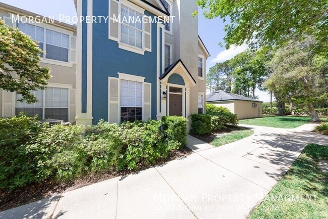 Photo - 13703 Richmond Park Dr N