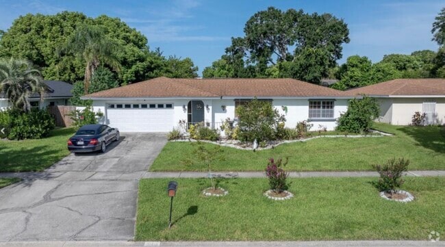 Building Photo - 514 Spring Oaks Blvd Rental