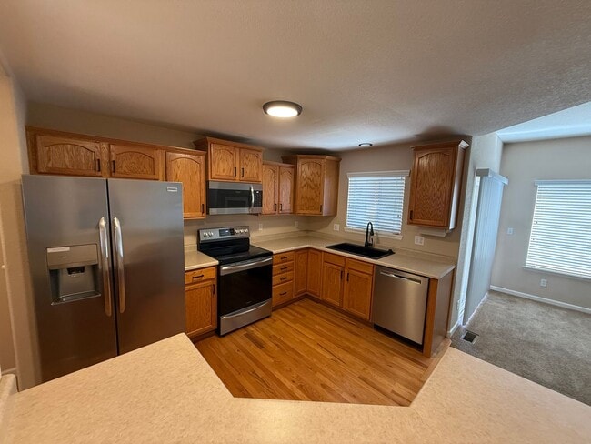 Photo - 2 bedroom, 2 1/2 bath condo in the NORTHEAST side of Colorado Springs
