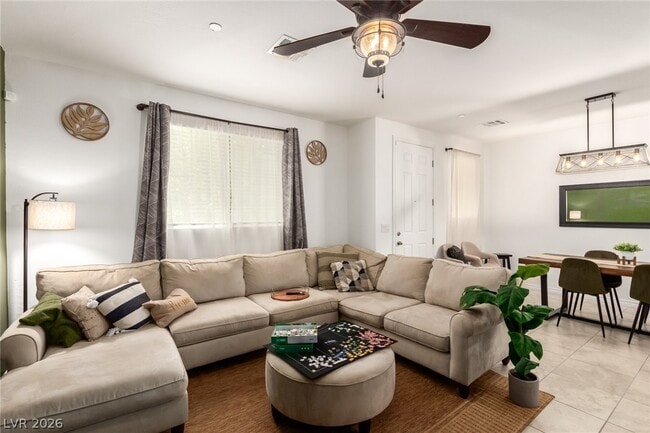 Photo - 825 Star Estates Ave