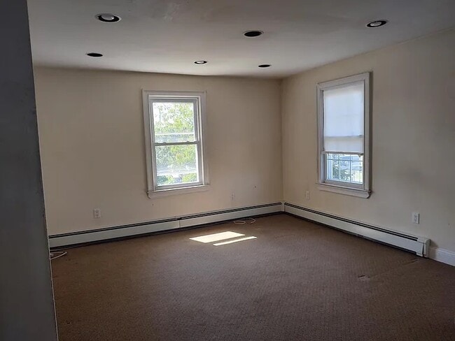 Photo - 700 Parsonage St Unidad #2