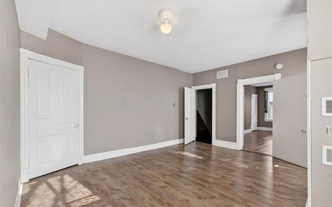 Photo - 3005 S Compton Ave