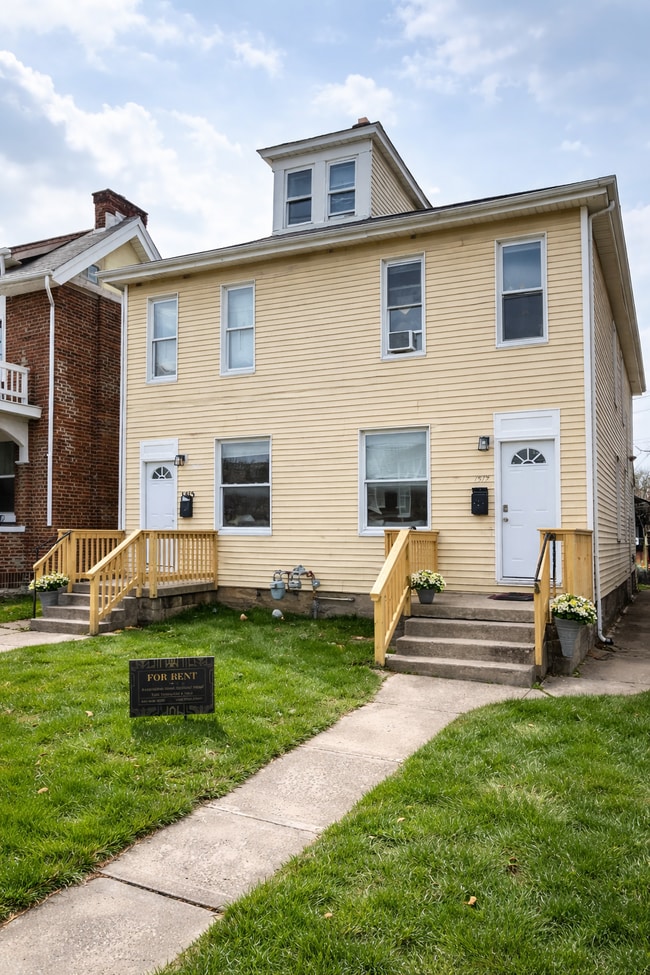 Photo - 1515-1517 Summit Street Unit 1515