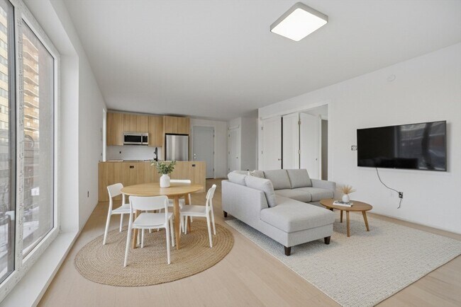 Photo - 1035 Commonwealth Ave Unidad 311