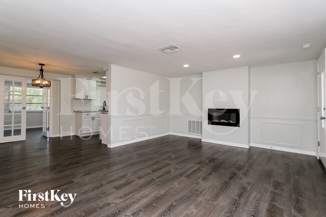 Photo - 7424 Neva Ln