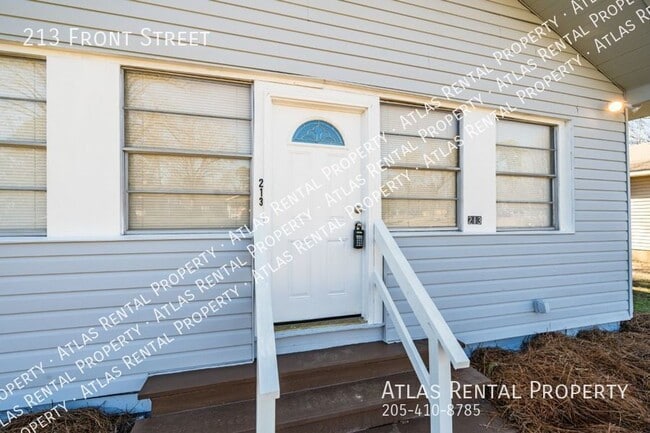 Photo - 213 Front St