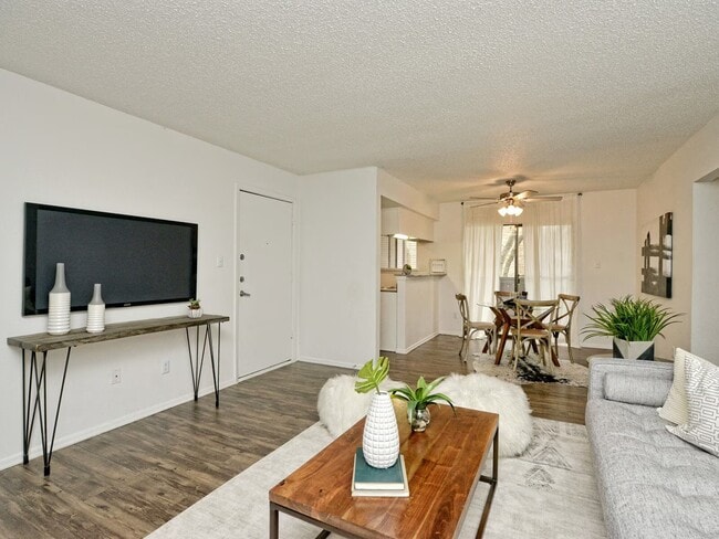 Photo - 3600 N Hills Dr Unit 201