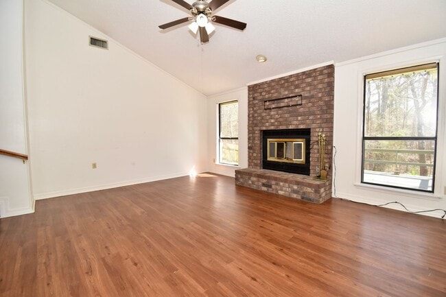 Photo - 3 Bed 2 Bath in Ruston. Lawn Care Included!