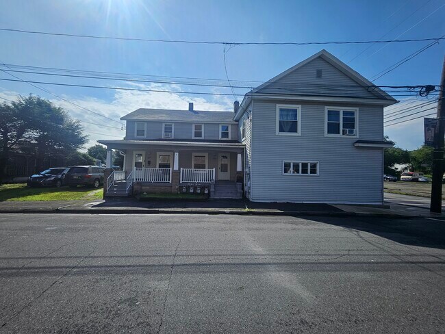 Photo - 600 Donnelly St Unit 600