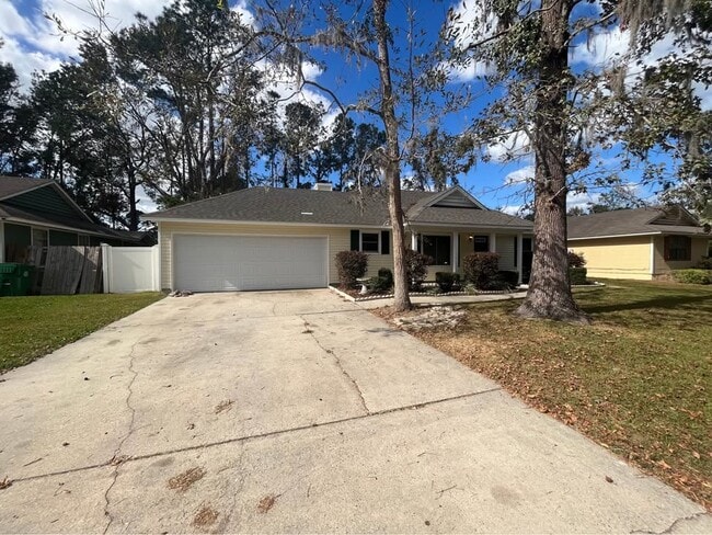 Building Photo - 3212 Tyndall Dr
