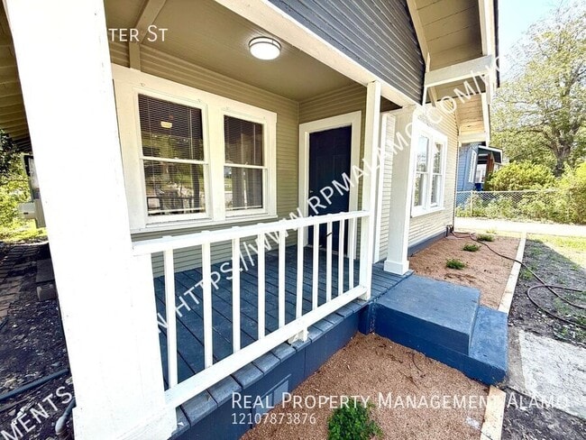 Photo - 1834 Center St