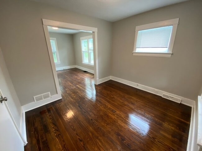 Photo - Fully Remodeled 3 Bed 1 Bath!!