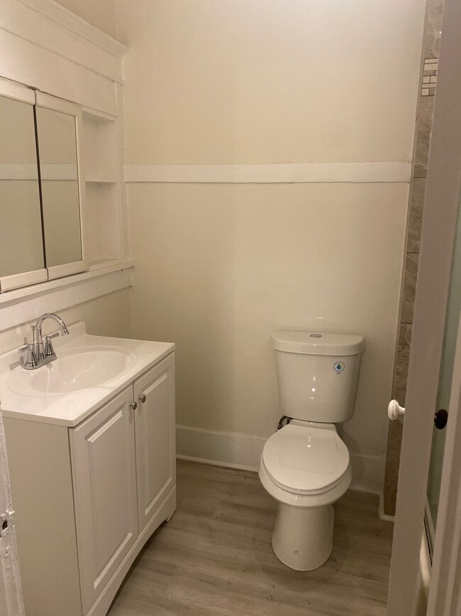 Photo - 1991 Myrtle Ave Unidad 1991