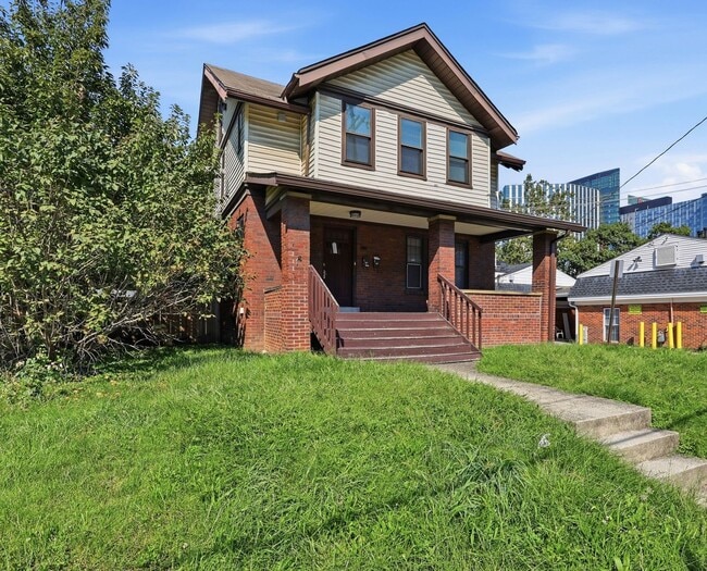 Photo - 1511 Perry St Unit 2