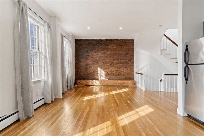 Photo - 64 W Cedar St Unidad 6