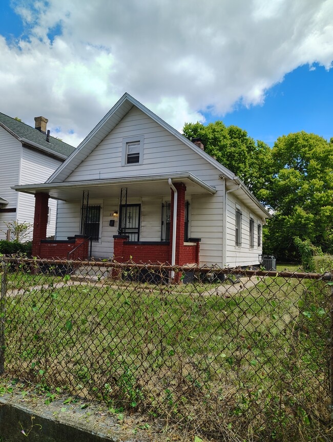 Building Photo - 1118 Wildwood Ave Rental