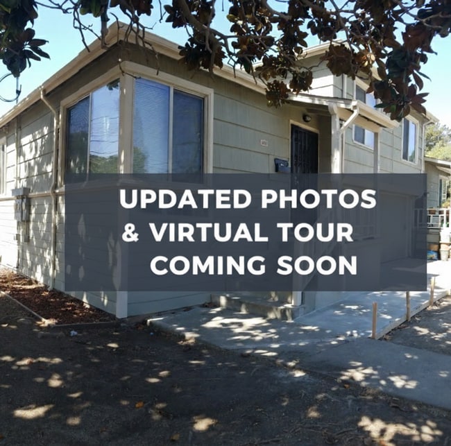Building Photo - Renovated 1-Bedroom with Garage Parking & ... Unit 8737