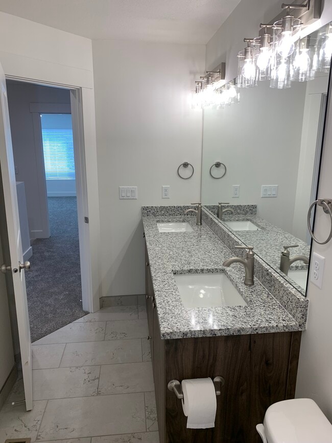 Photo - 768 E Diane's Way Bldg A