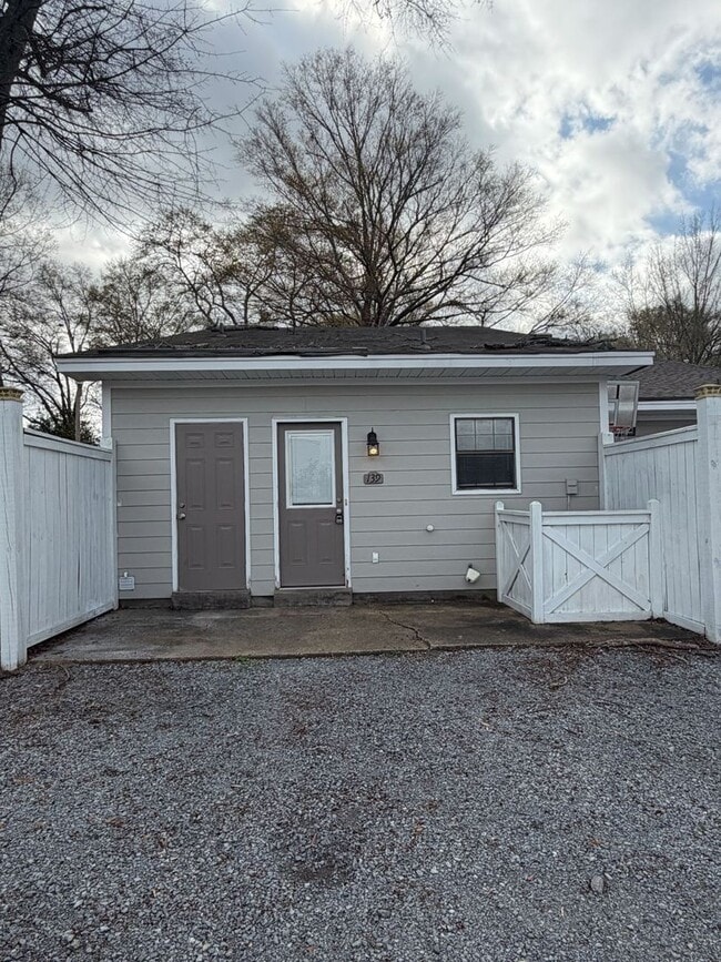 Photo - 139 Cedar Ct