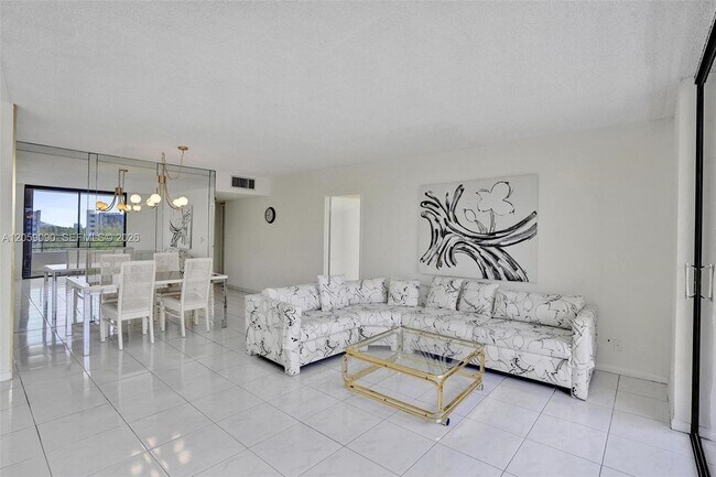 Building Photo - 500 Three Islands Blvd Unit 2