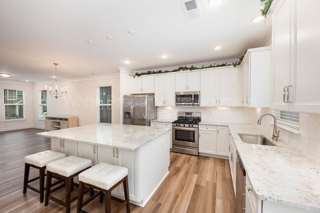 Photo - 1149 Township Pkwy
