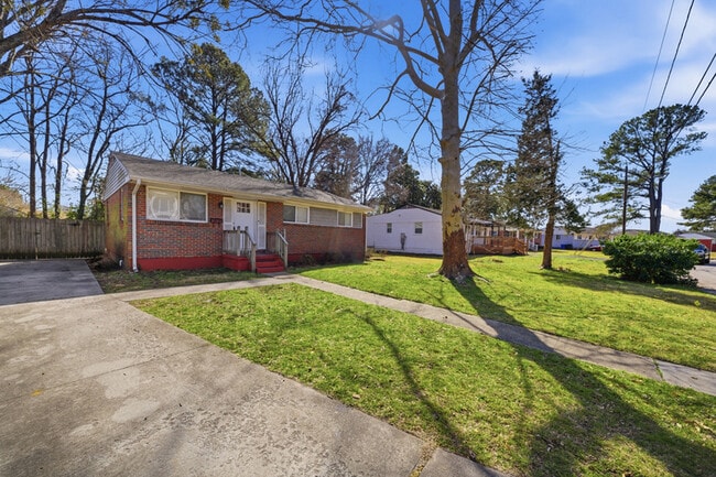 Photo - 613 Normandy St