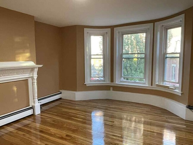 Building Photo - 30 Worthington St Unit 3 Rental