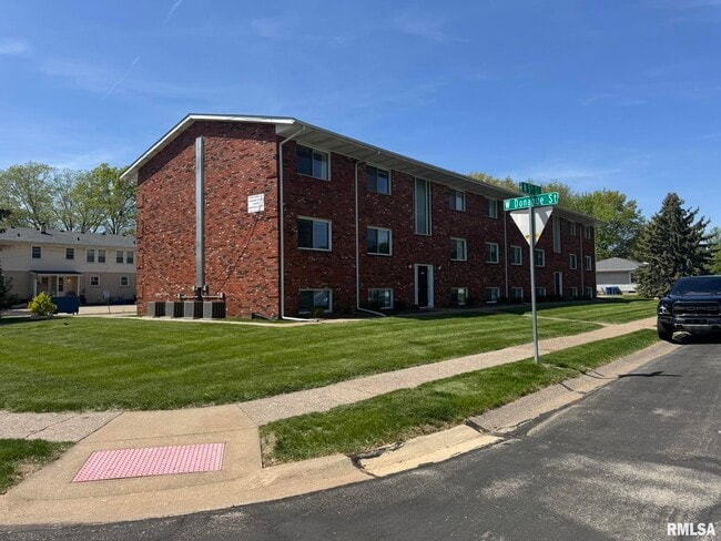 Photo - 400 N 5th St Apartment Unit 5