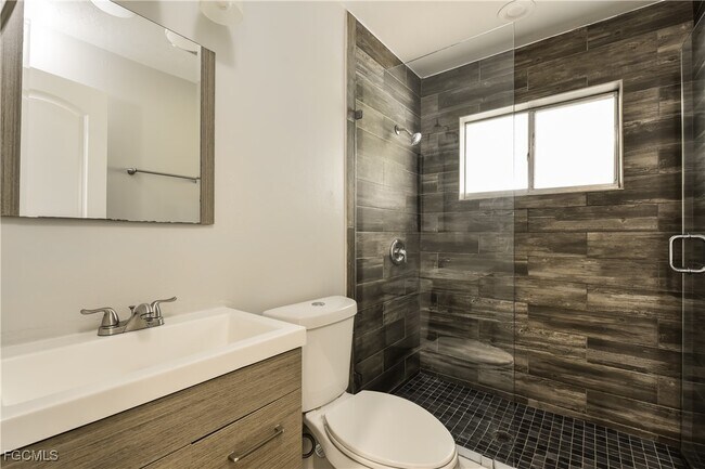 Photo - 1308 SE 32nd Terrace