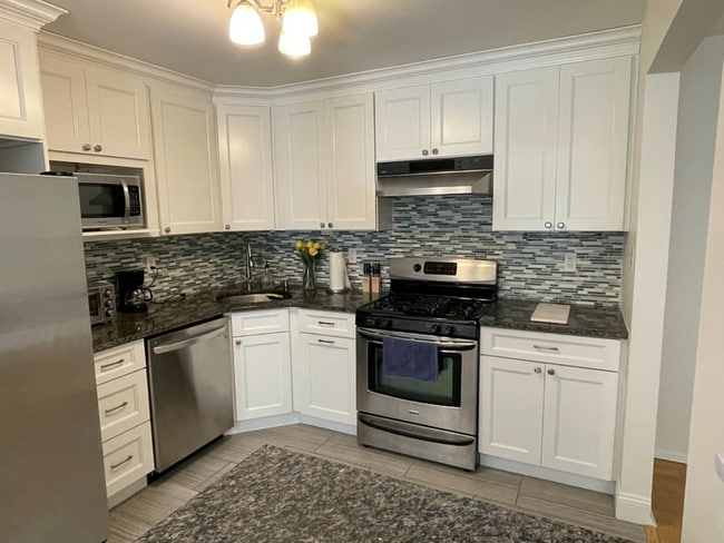 Building Photo - 49 Baldwin Ct