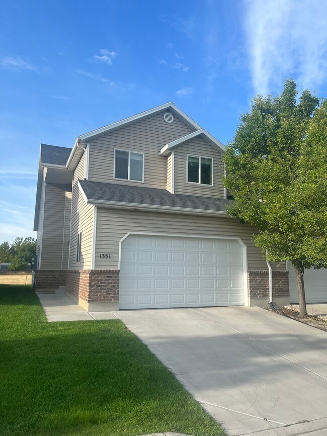 Building Photo - 1351 Westbridge Cir Rental