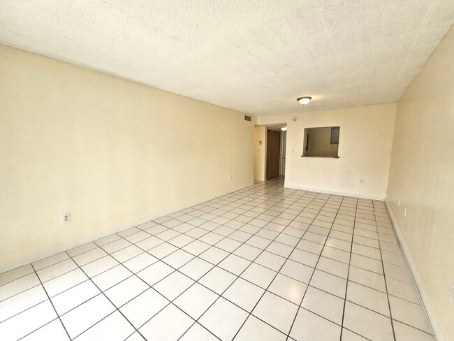 Photo - 3600 NW 21st St