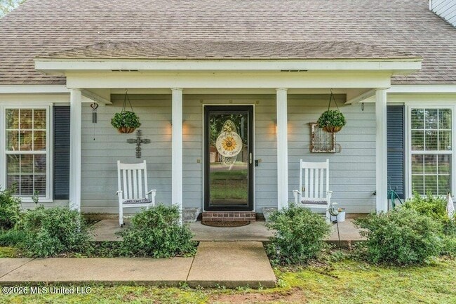 108 Countryside Ln
