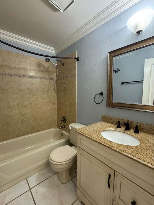 Building Photo - 10324 Boca Bend W Rental