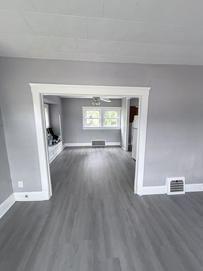 Photo - 512 Inman St
