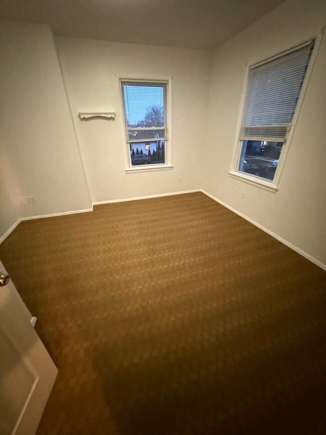 Photo - 19 N Bridge Ave