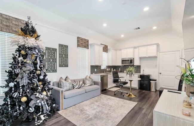 Photo - 4202 Redford Valley Rd