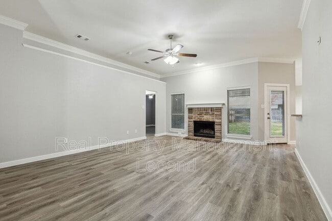 Photo - 1800 Meadow Lark Ln