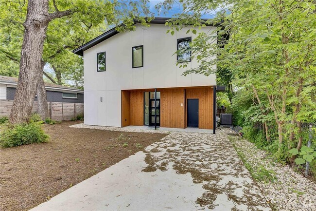 Building Photo - 4521 Avenue H Ave Rental