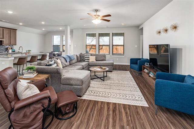 Photo - 4209 Switchgrass St