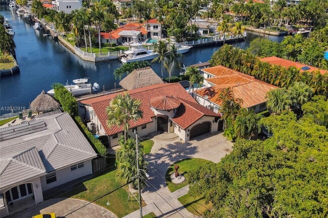 Photo - 2075 Ixora Rd