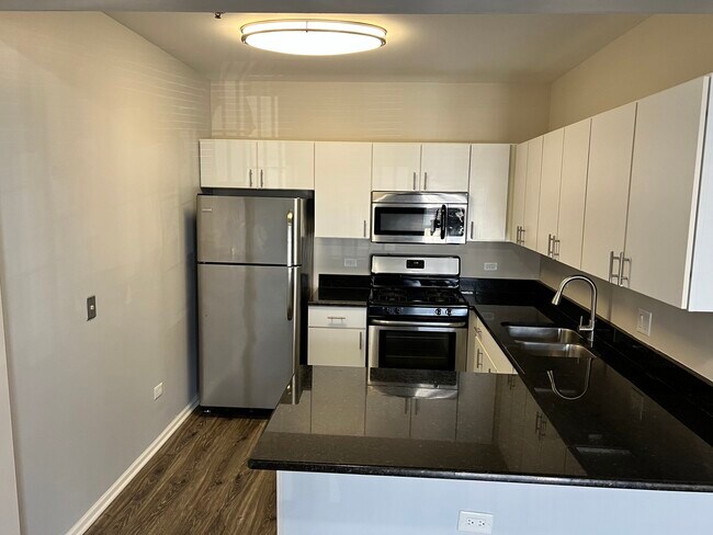 Photo - 625 Deerfield Rd Unidad 317