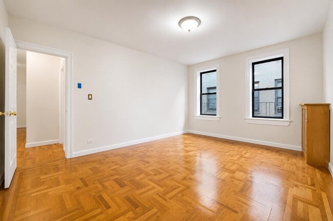 1803 Riverside Dr Unit 5D
