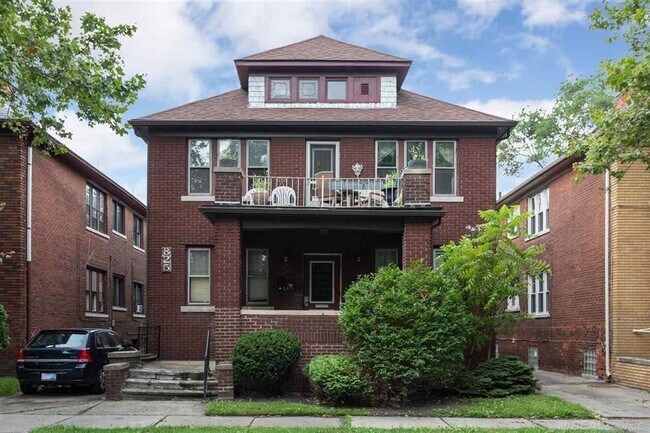 Photo - 825 Beaconsfield Ave Apartments Unit 1N