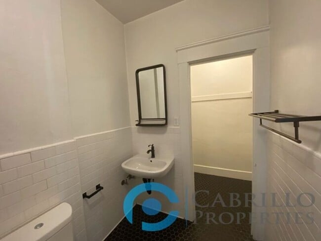 Photo - 2241 Fourth Ave