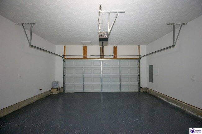 Photo - 611 Flushing Meadows Dr